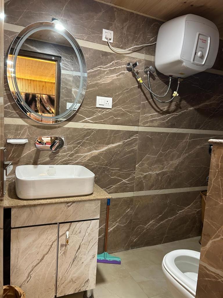 Hotel Ma Heights Dalhousie Ngoại thất bức ảnh